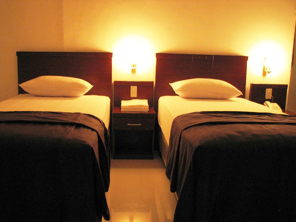 Kama Hotel Medan Exterior foto